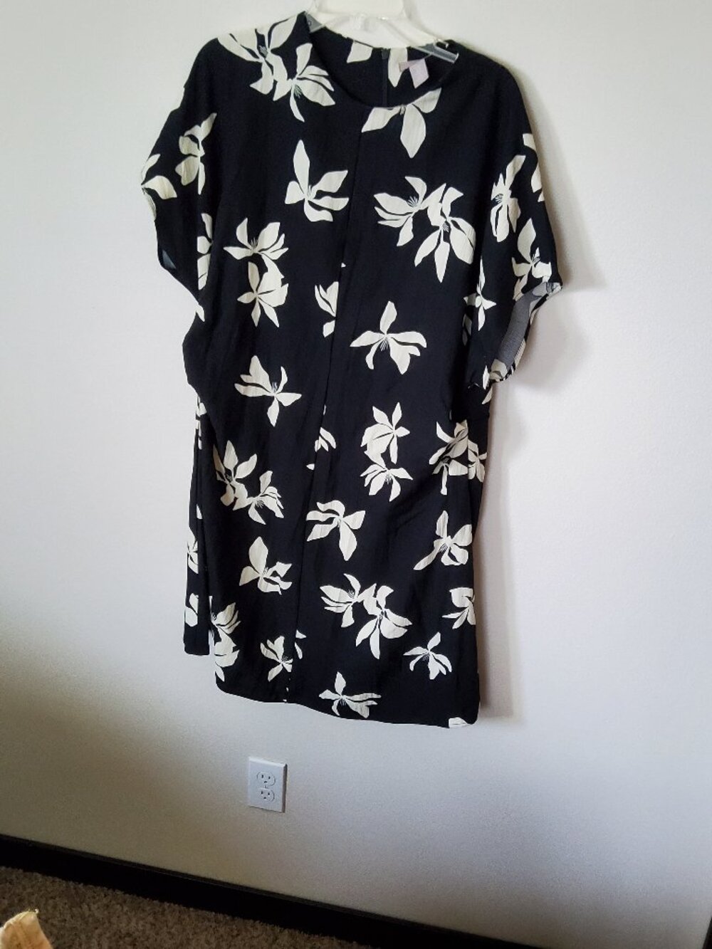 H&M Floral Black and Ivory Dress size XL